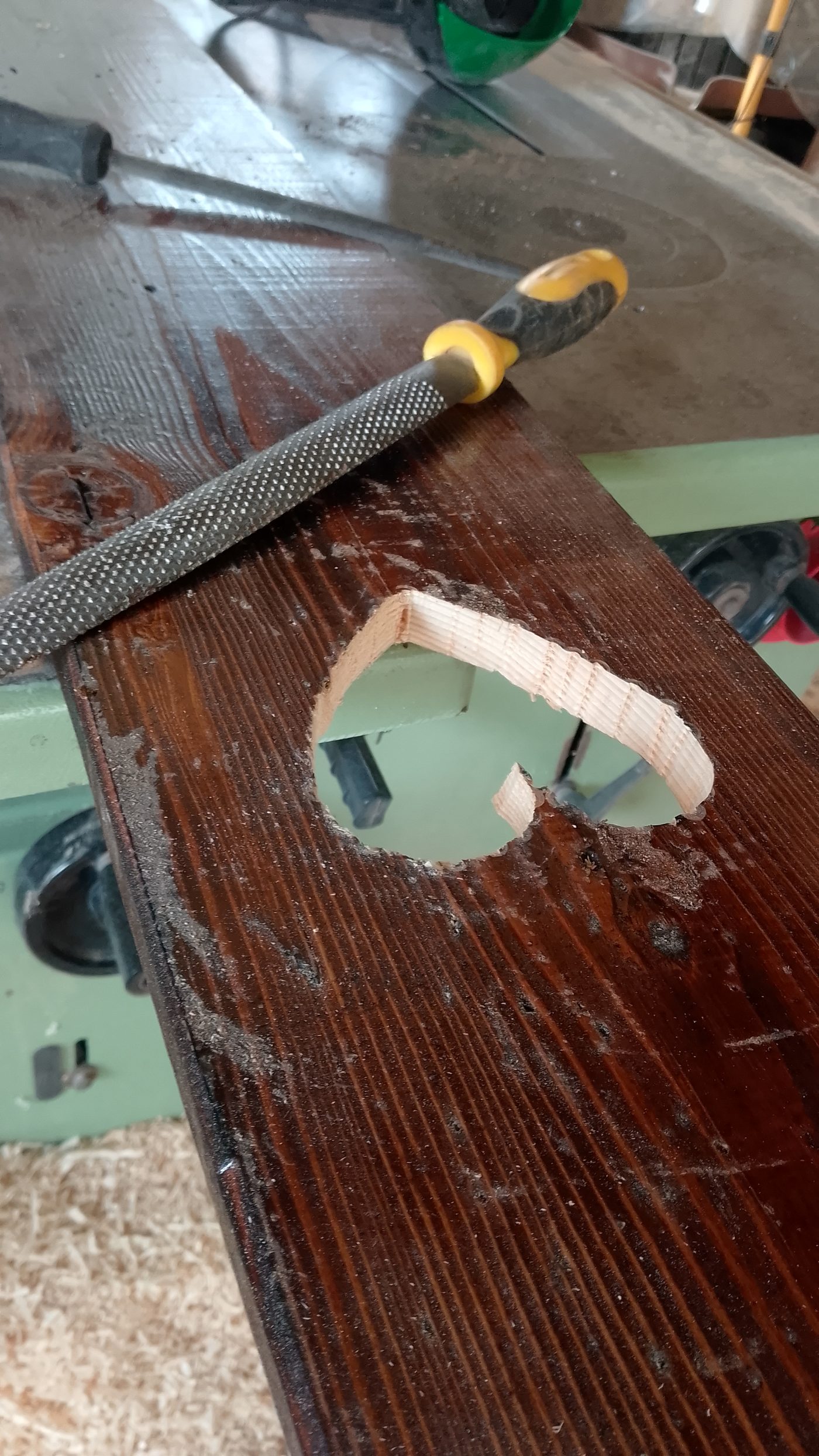 Lavorazione artigianale del legno