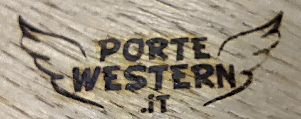 Portewestern — logo a fuoco su legno